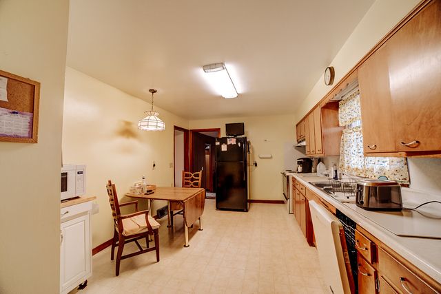 1505 N 2000 East Road, Watseka, IL 60970