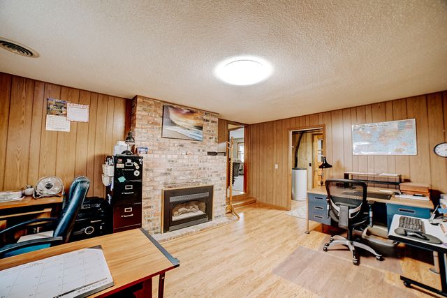 1505 N 2000 East Road, Watseka, IL 60970