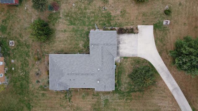 1505 N 2000 East Road, Watseka, IL 60970