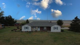 1505 N 2000 East Road, Watseka, IL 60970
