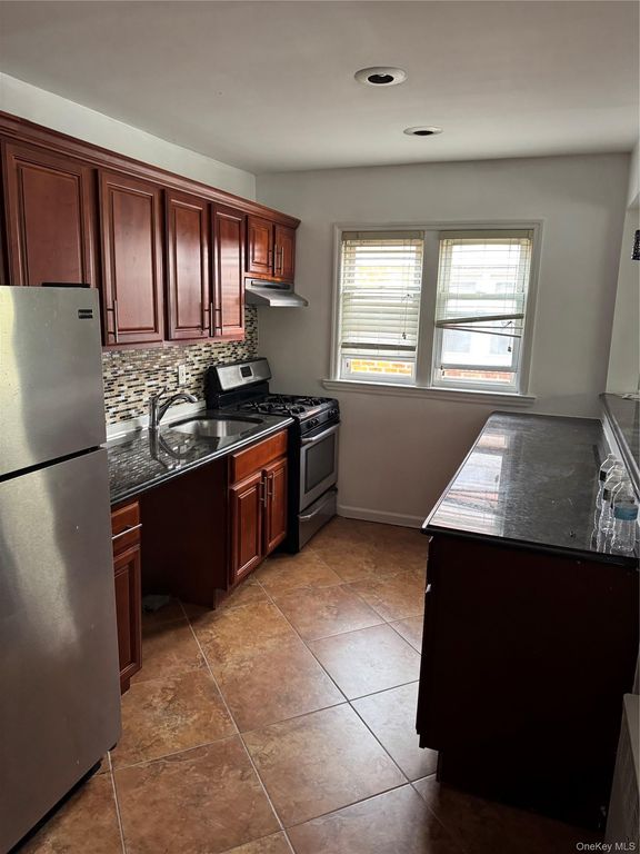 11225 Francis Lewis Boulevard, Queens Village, NY 11429