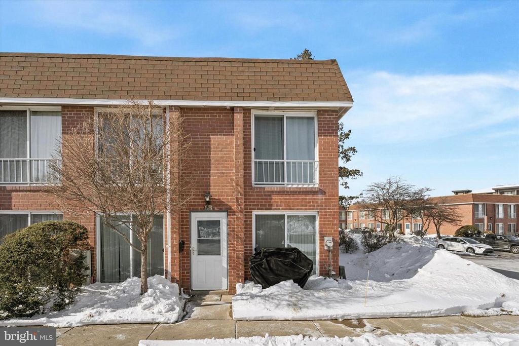 217 SARATOGA CT, Warminster, PA 18974