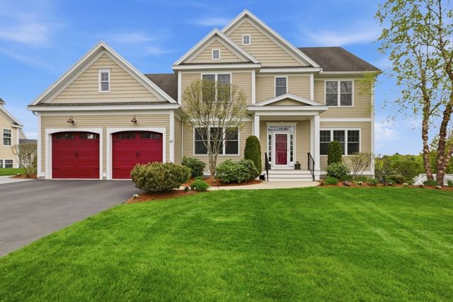 47 Winship Dr, Stoneham, MA 02180