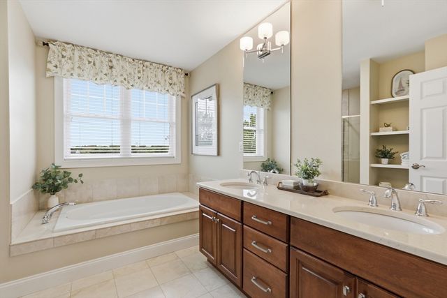 47 Winship Dr, Stoneham, MA 02180