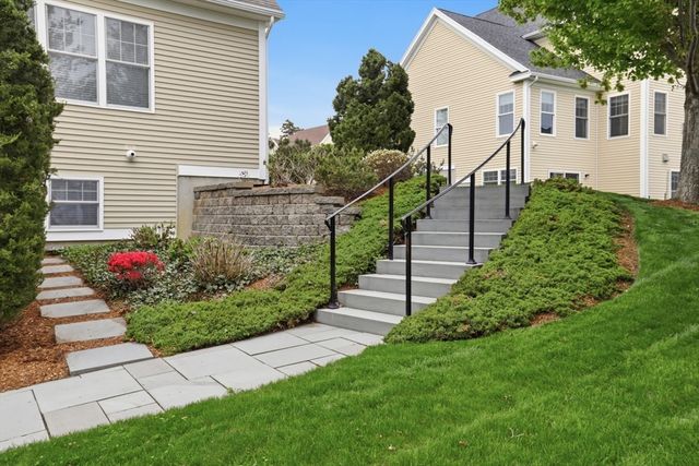 47 Winship Dr, Stoneham, MA 02180