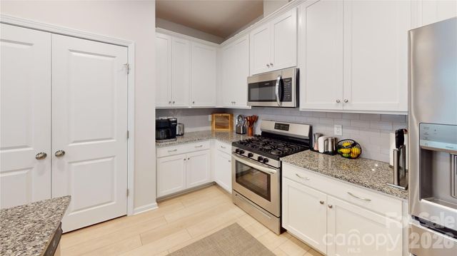 13057 Cottage Crest Lane, Charlotte, NC 28273