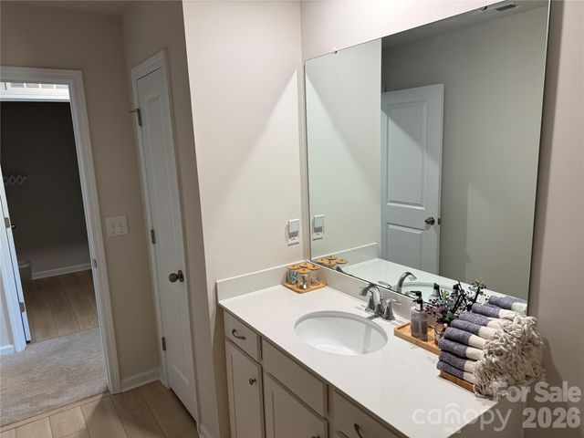 13057 Cottage Crest Lane, Charlotte, NC 28273