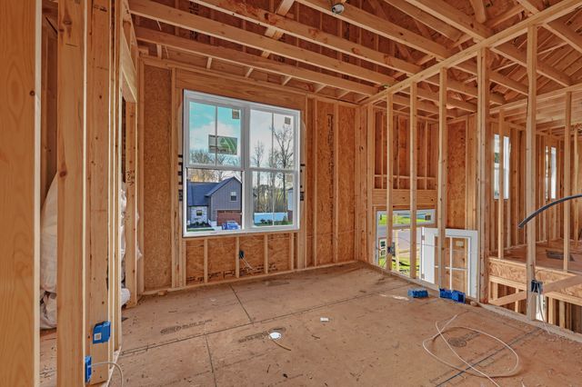 255 Bellshire Dr, Clarksville, TN 37043