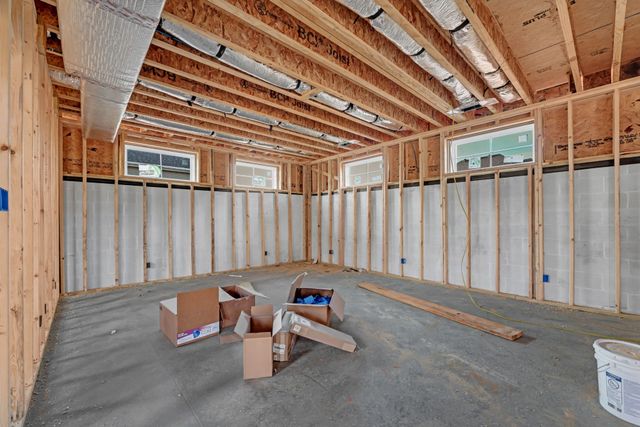 255 Bellshire Dr, Clarksville, TN 37043