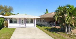 716 NW 4th Street, Hallandale Beach, FL 33009
