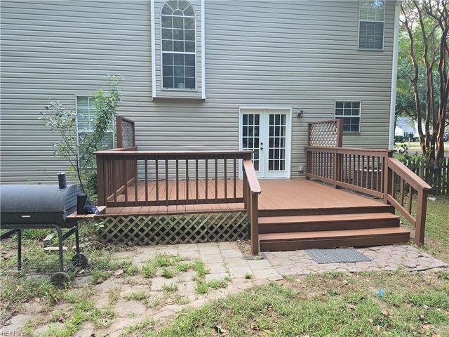 6754 Burbage Lake CIR, Suffolk, VA 23435