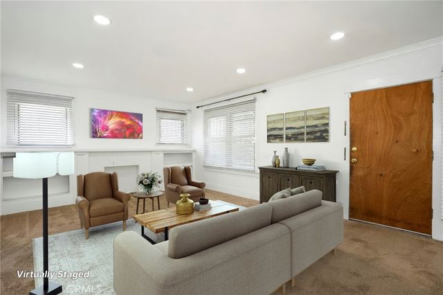 2922 W 74th Street, Los Angeles, CA 90043