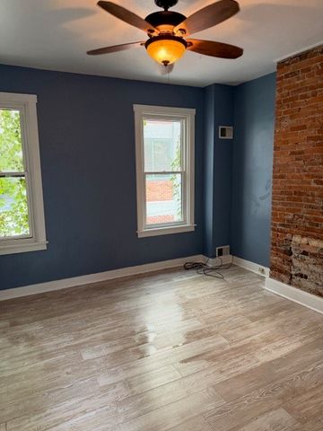 2106 FOX WAY, South Side, PA 15203