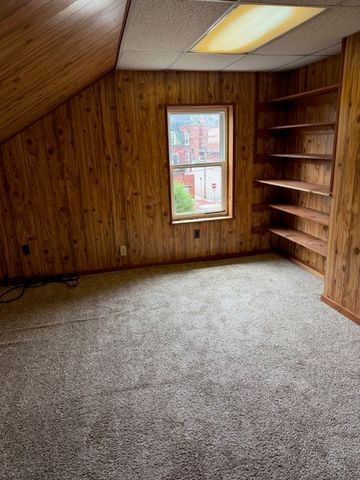 2106 FOX WAY, South Side, PA 15203