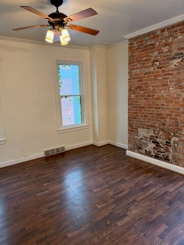 2106 FOX WAY, South Side, PA 15203