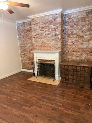 2106 FOX WAY, South Side, PA 15203