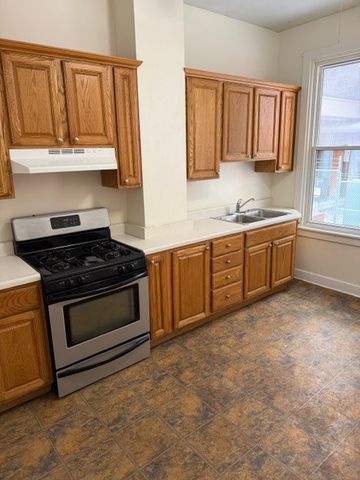 2106 FOX WAY, South Side, PA 15203