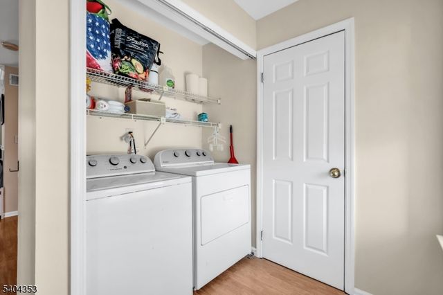 127 Pinehurst Dr, Washington Twp., NJ 07882