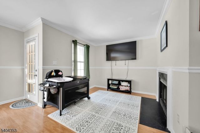 127 Pinehurst Dr, Washington Twp., NJ 07882