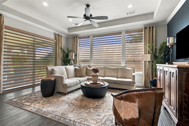 9717 Arkose Drive, Denton, TX 76207