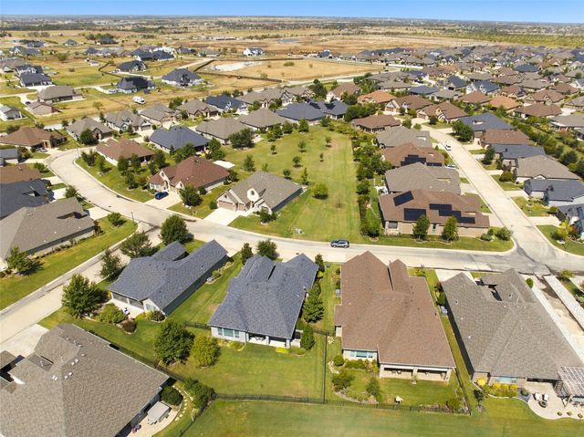 9717 Arkose Drive, Denton, TX 76207