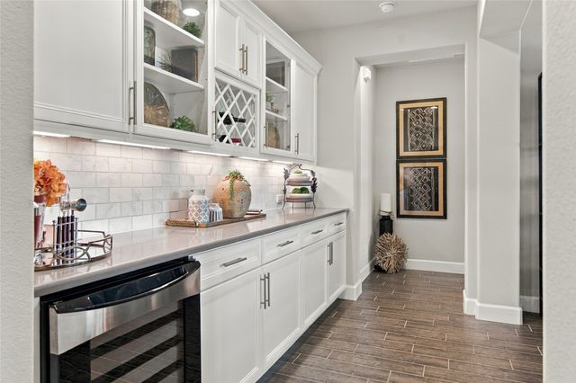 9717 Arkose Drive, Denton, TX 76207