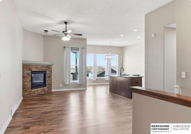 14836 Prairie Star Street, Bennington, NE 68007