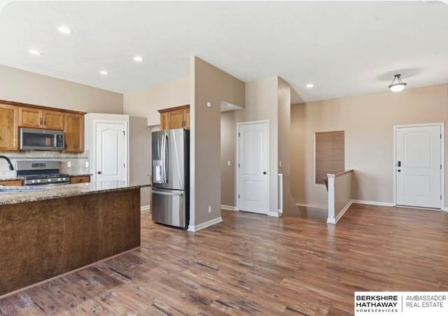 14836 Prairie Star Street, Bennington, NE 68007