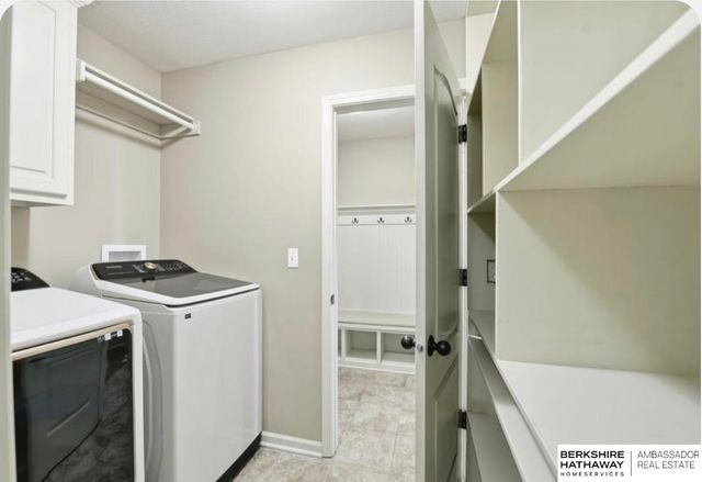 14836 Prairie Star Street, Bennington, NE 68007