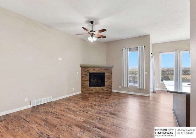 14836 Prairie Star Street, Bennington, NE 68007