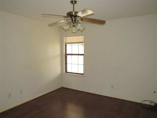 6721 Golinda Drive, Golinda, TX 76655