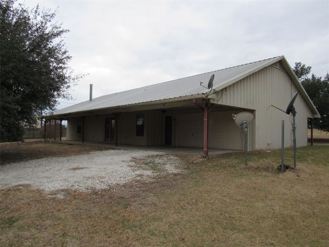 6721 Golinda Drive, Golinda, TX 76655