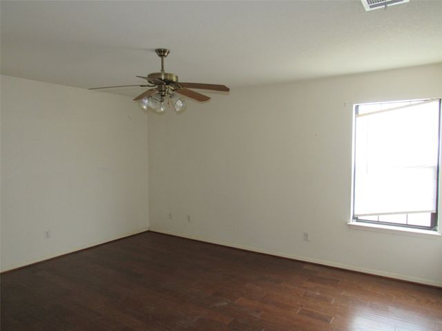 6721 Golinda Drive, Golinda, TX 76655