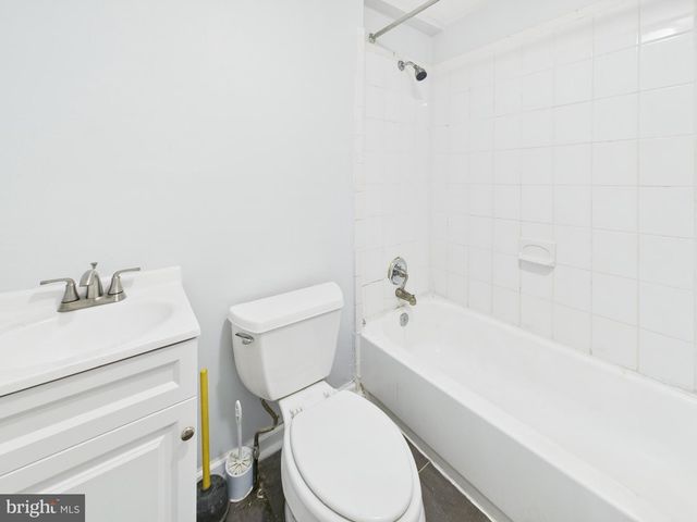 824 S ST BERNARD ST, Philadelphia, PA 19143