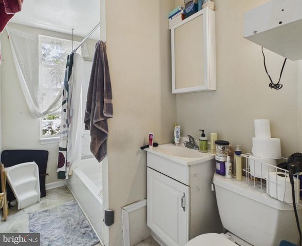 824 S ST BERNARD ST, Philadelphia, PA 19143