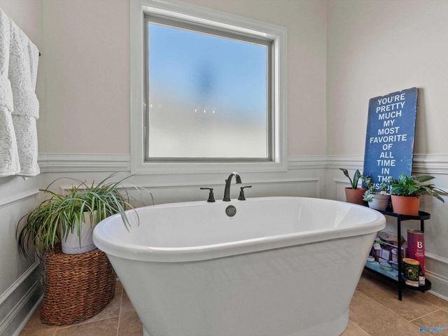 26149 Woodfield Drive, Athens, AL 35613