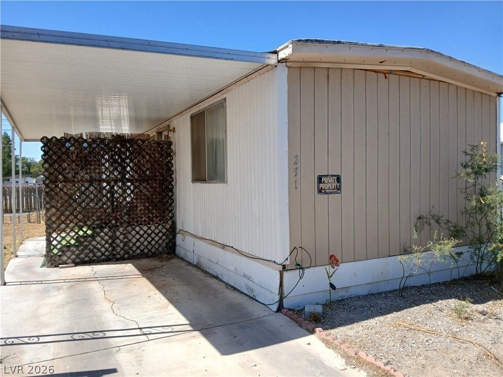 251 Bonnie Claire Court, Pahrump, NV 89048