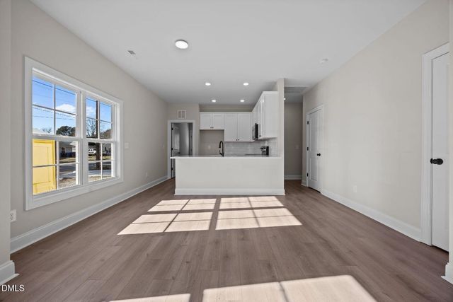 206 S Wall Street, Benson, NC 27504