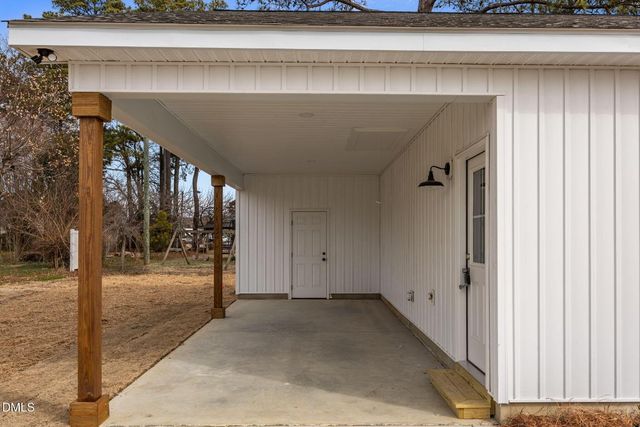 206 S Wall Street, Benson, NC 27504