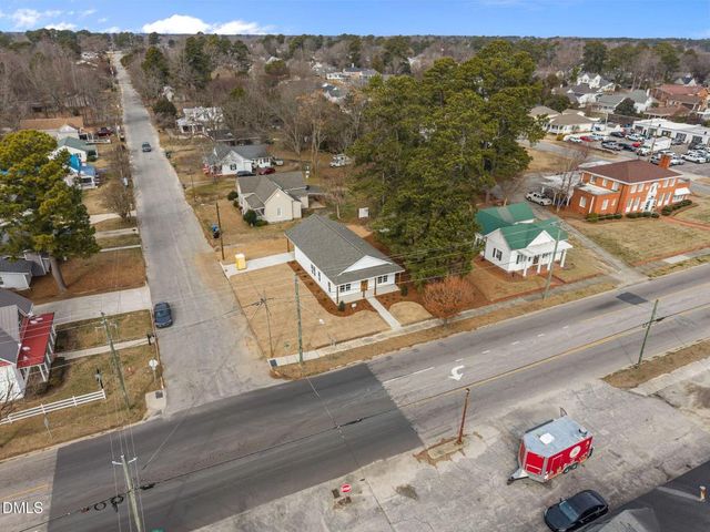 206 S Wall Street, Benson, NC 27504