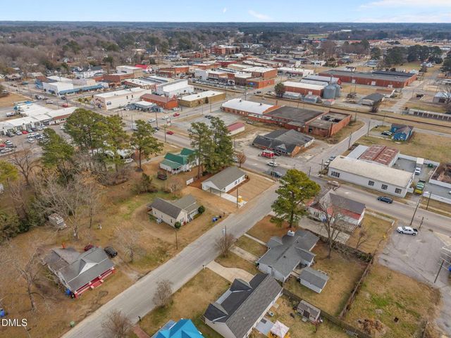 206 S Wall Street, Benson, NC 27504