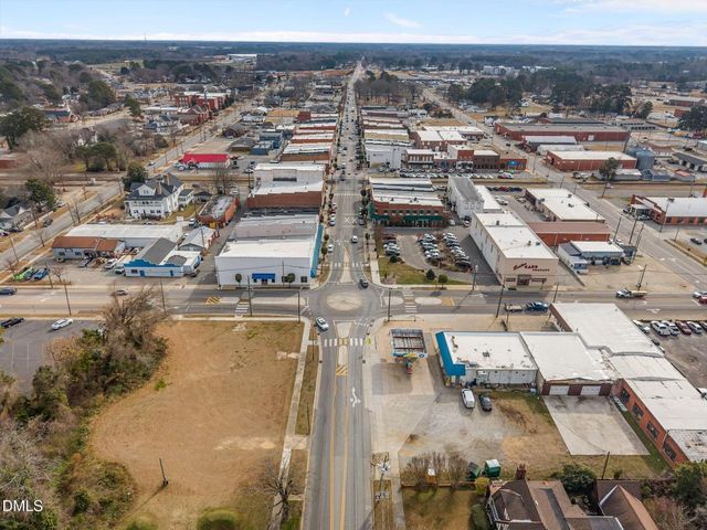 206 S Wall Street, Benson, NC 27504