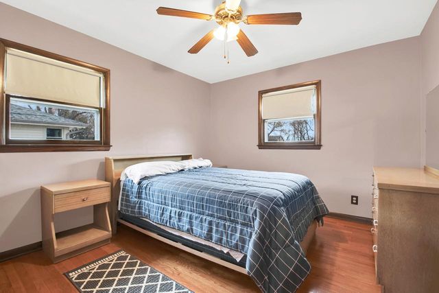 W144N4952 Stone DRIVE, Menomonee Falls, WI 53051