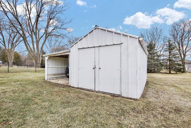 W144N4952 Stone DRIVE, Menomonee Falls, WI 53051