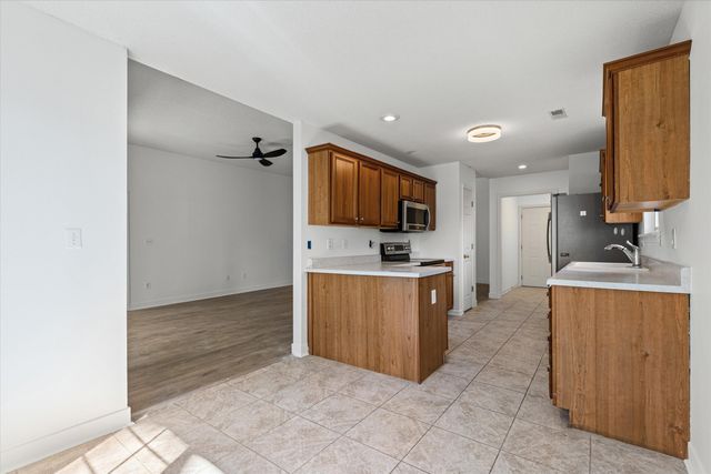 1210 SQUIREWOOD WAY, Columbia, MO 65203