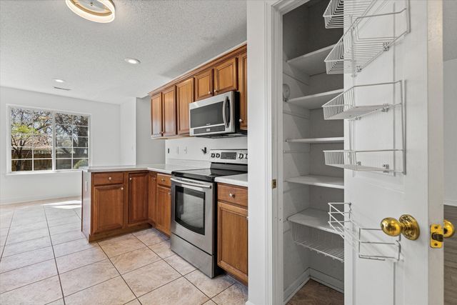 1210 SQUIREWOOD WAY, Columbia, MO 65203