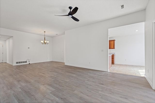 1210 SQUIREWOOD WAY, Columbia, MO 65203