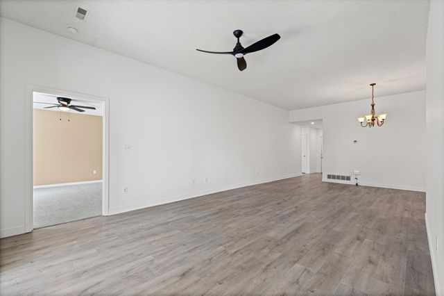 1210 SQUIREWOOD WAY, Columbia, MO 65203