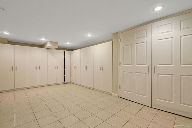 18 Scott Drive, New City, NY 10956