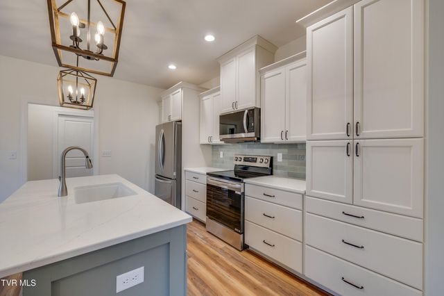 50 Emperor Lane, Greeneville, TN 37743